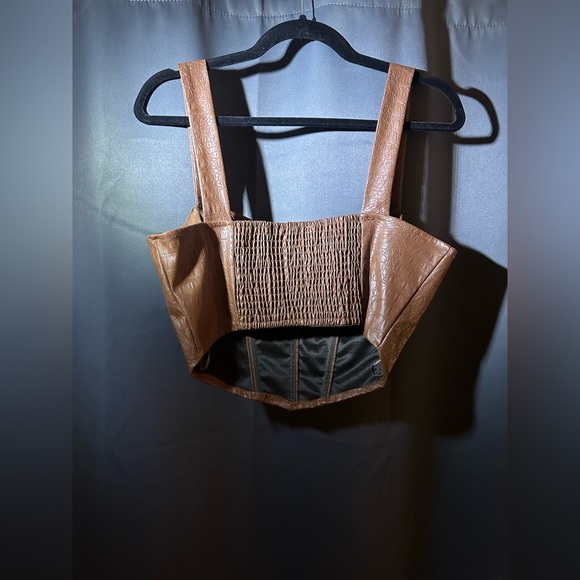 Crop PU leather top. - Picture 3 of 3